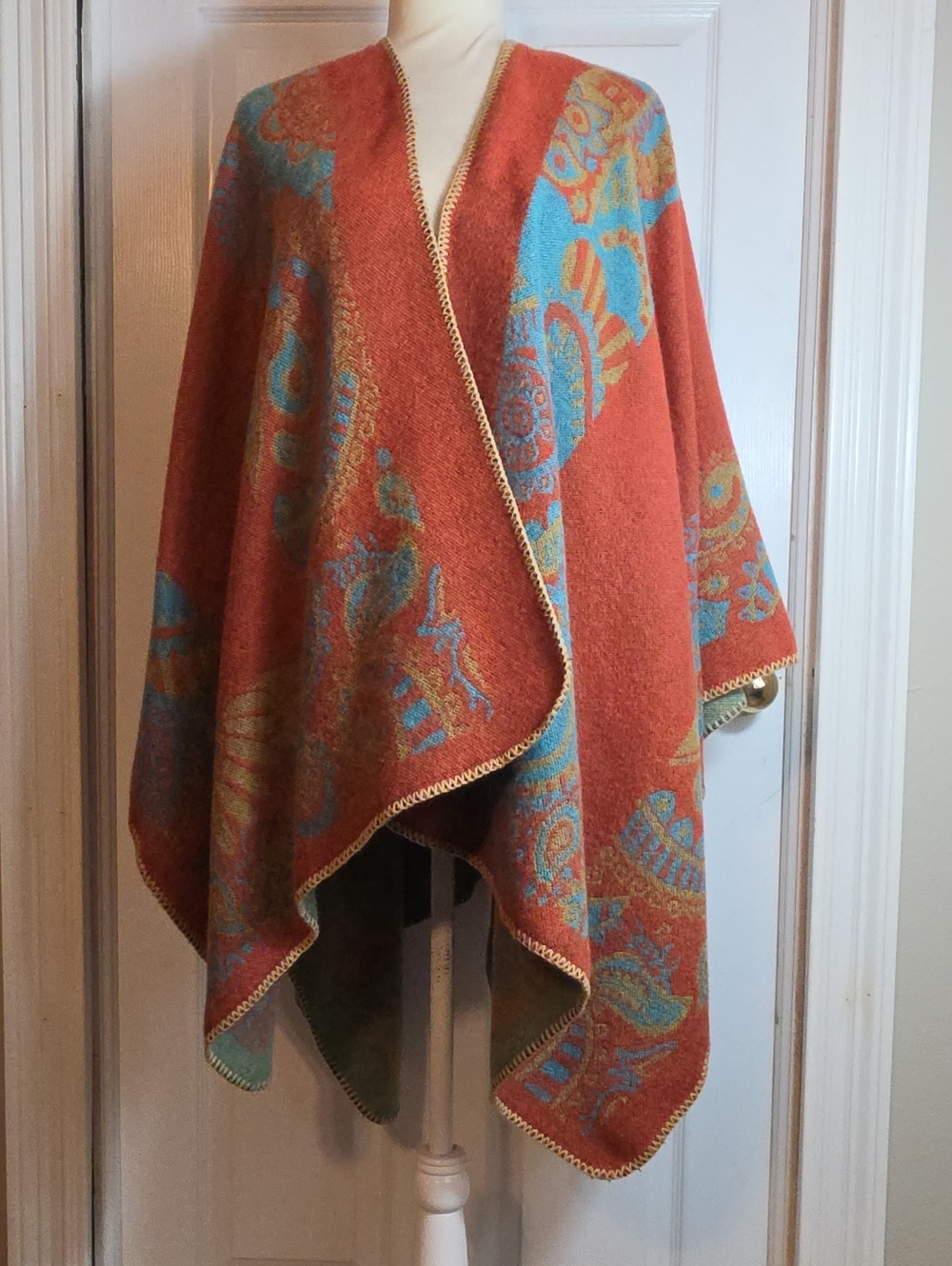 Breezy Lane Ruana Poncho Shawl